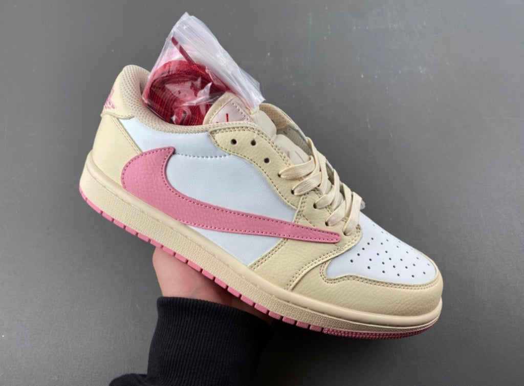 JORDAN 1 LOW TRAVIS SCOTT