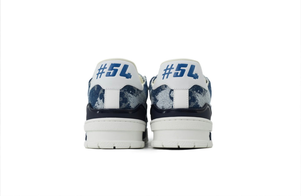 LOUIS VUITTON SNEAKERS (WOMEN)