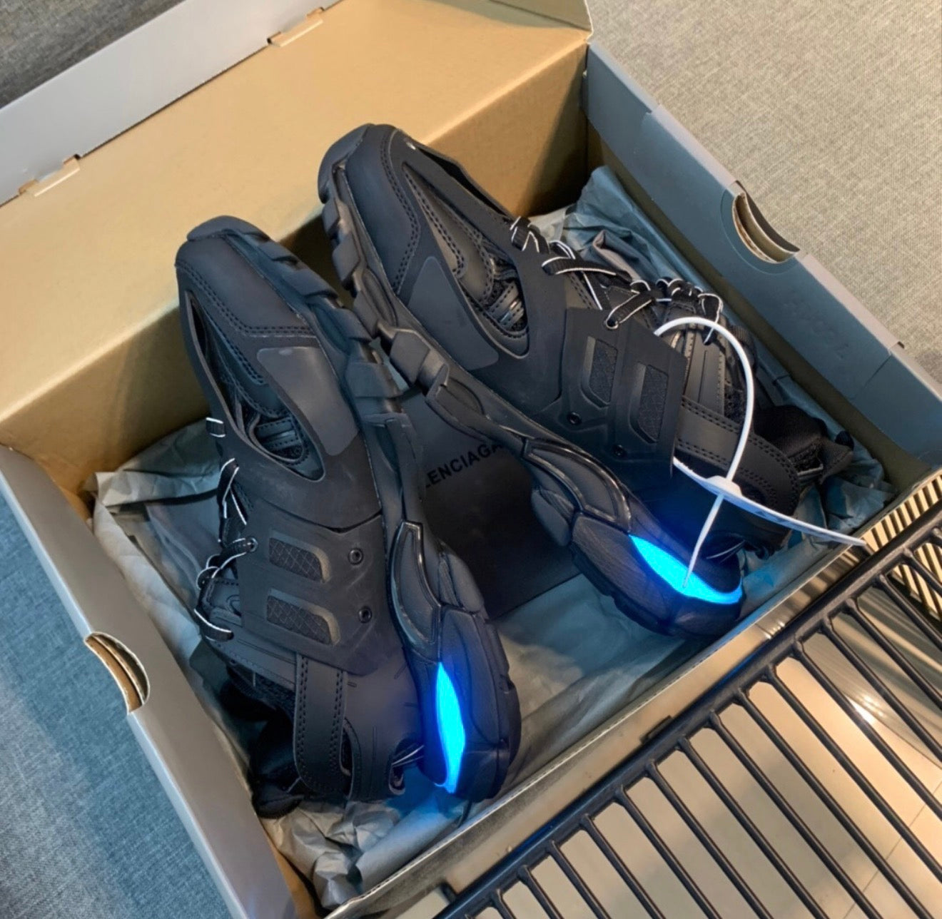BALENCIAGA SNEAKERS