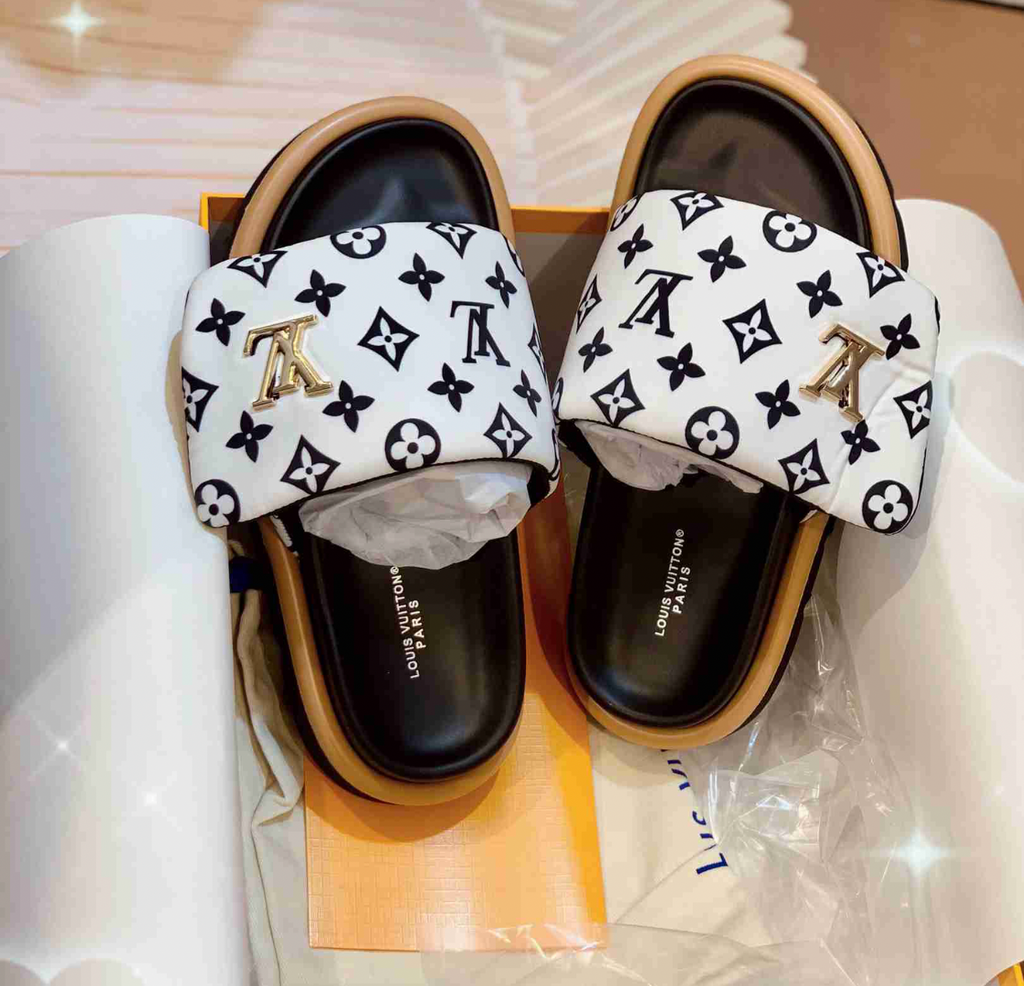Louis Vuitton Pool Pillow Flat Comfort Mule Slides (ASK ON CHAT GENDER PREFERENCE AND SIZE)