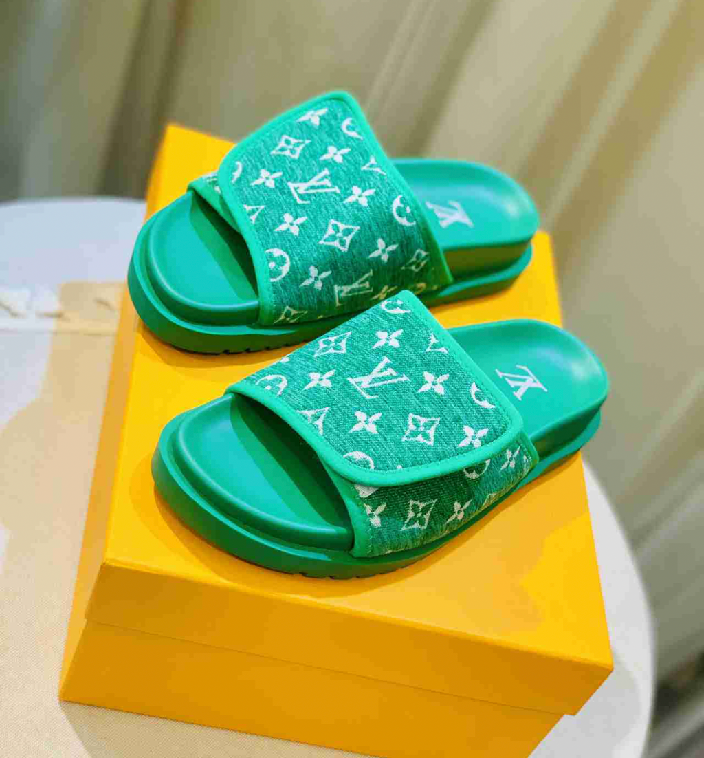 LOUIS VUITTON MULE SLIDES (ASK ON CHAT GENDER PREFERENCE AND SIZE)