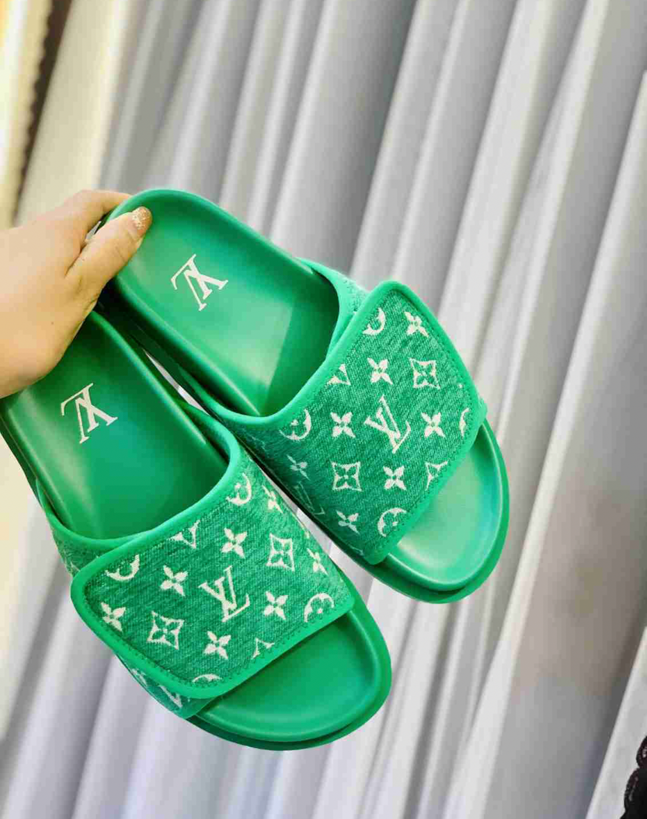 LOUIS VUITTON MULE SLIDES (ASK ON CHAT GENDER PREFERENCE AND SIZE)