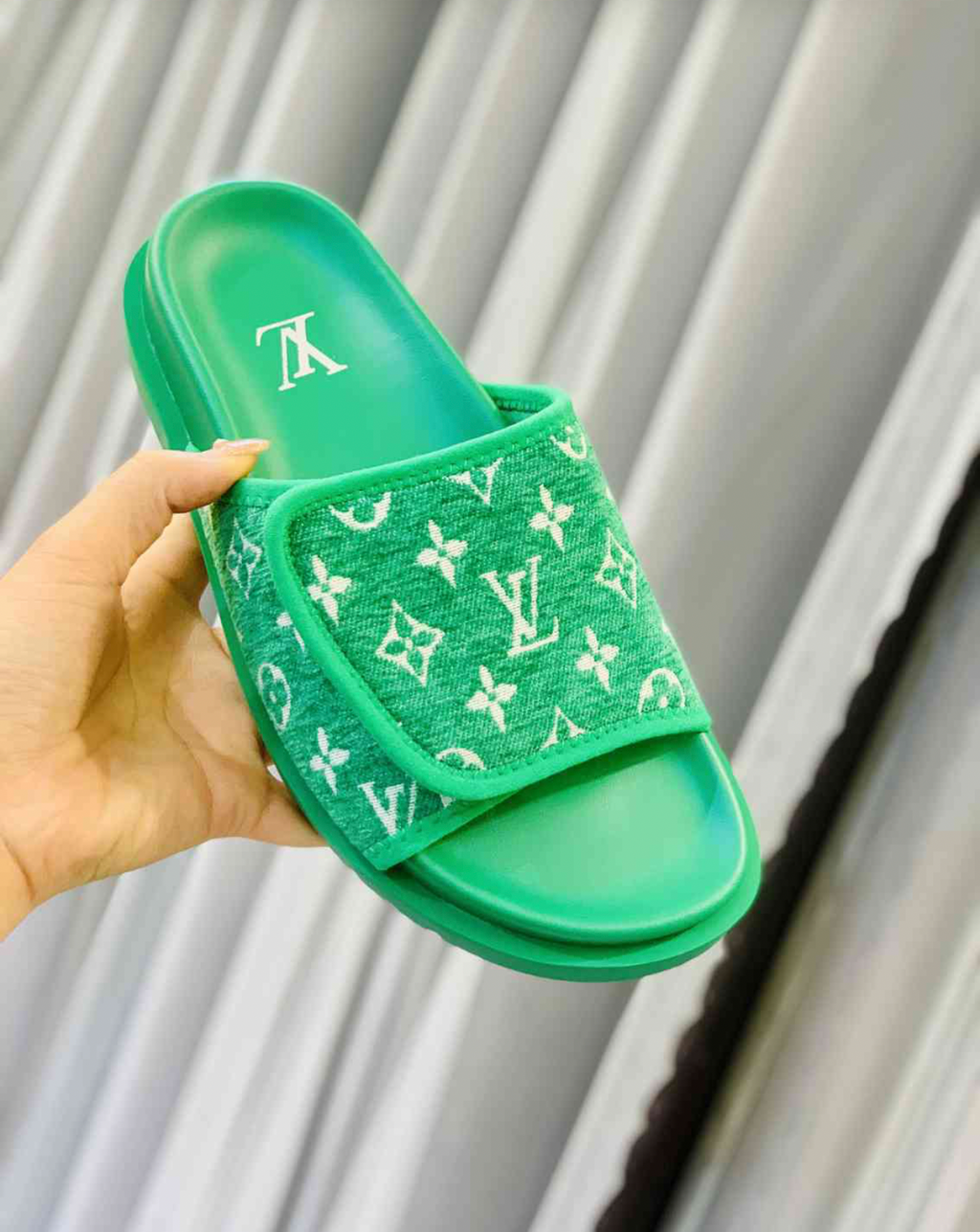 LOUIS VUITTON MULE SLIDES (ASK ON CHAT GENDER PREFERENCE AND SIZE)