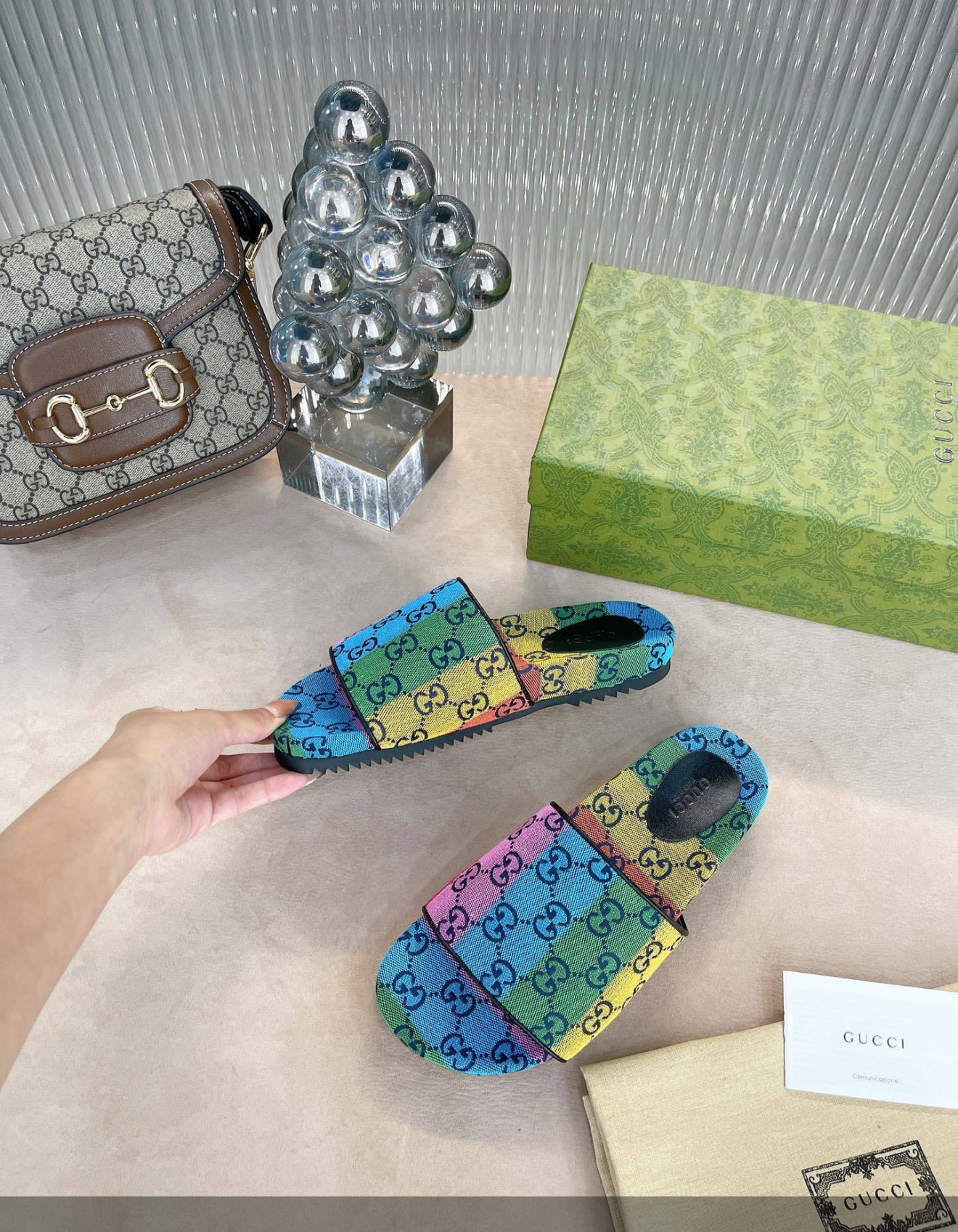 Gucci slides multicolored (ASK ON CHAT GENDER PREFERENCE AND SIZE)