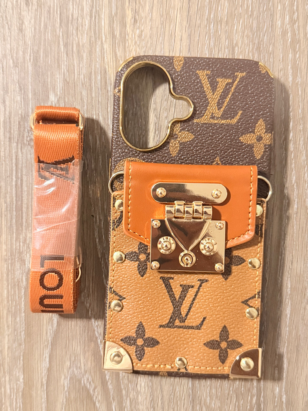 LOUIS VUITTON IPHONE CASE FITS IPHONE 16-17