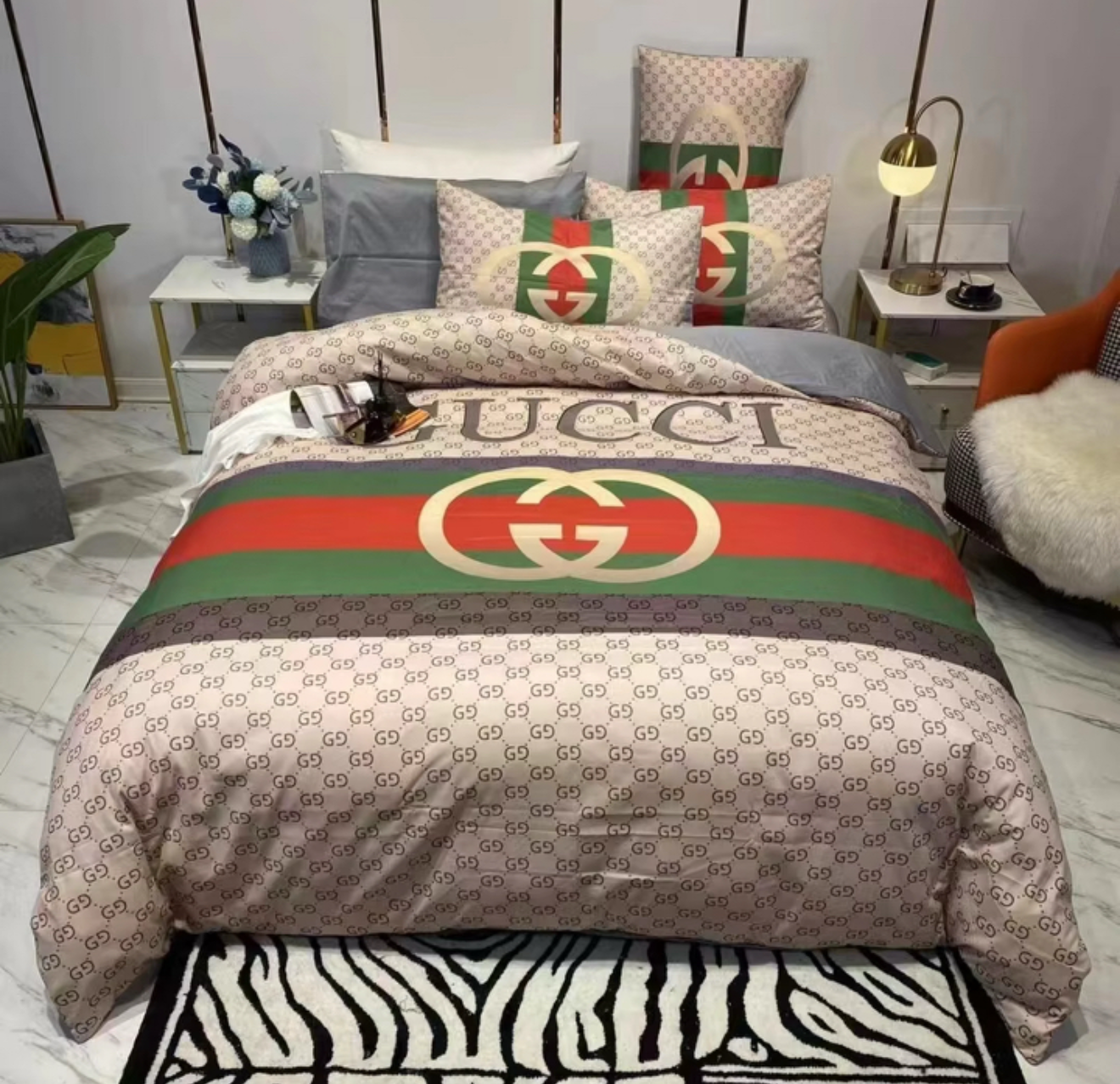 GUCCI COMFORTER BED SET 3piece one duvet cover sheet with 2 pillow cases