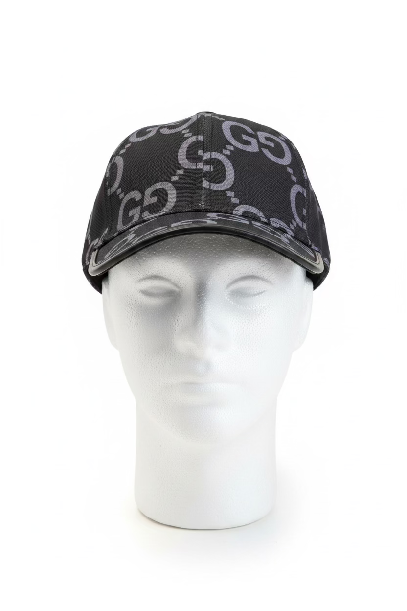 Gucci GG Supreme baseball cap