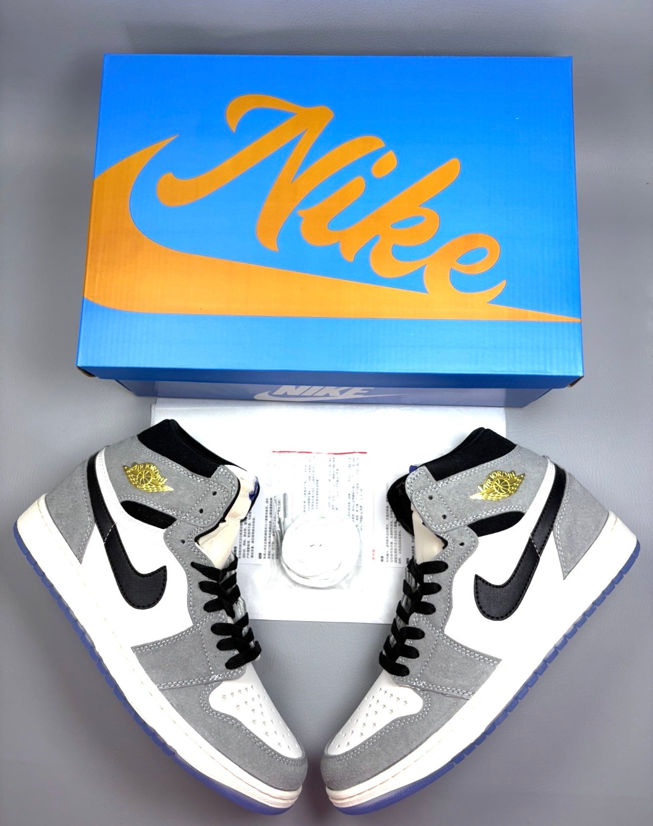 AJ1 AIR JORDAN 1 HIGH (WOMEN)