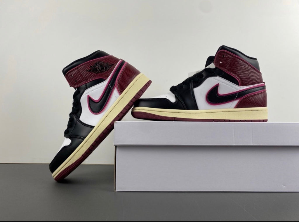 AJ1 AIR JORDAN 1 HIGH (WOMEN)
