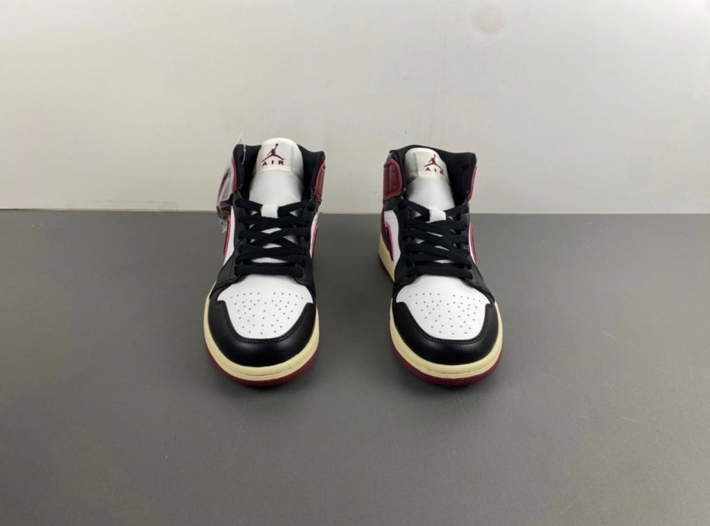 AJ1 AIR JORDAN 1 HIGH (WOMEN)
