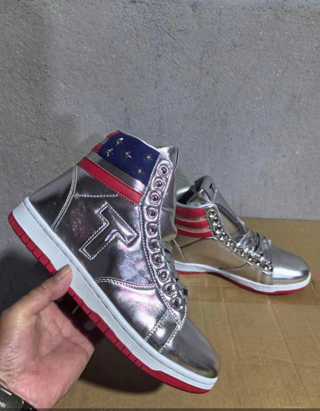 AJ1 AIR JORDAN 1 HIGH (WOMEN)