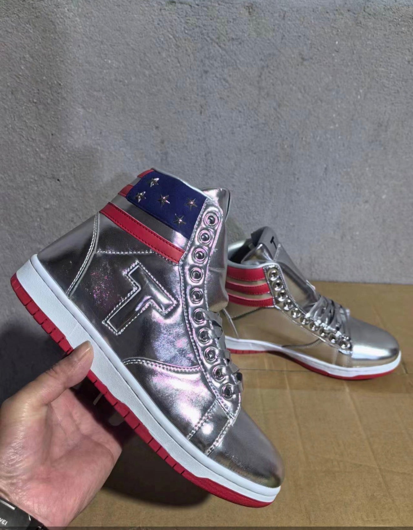 AJ1 AIR JORDAN 1 HIGH (WOMEN)