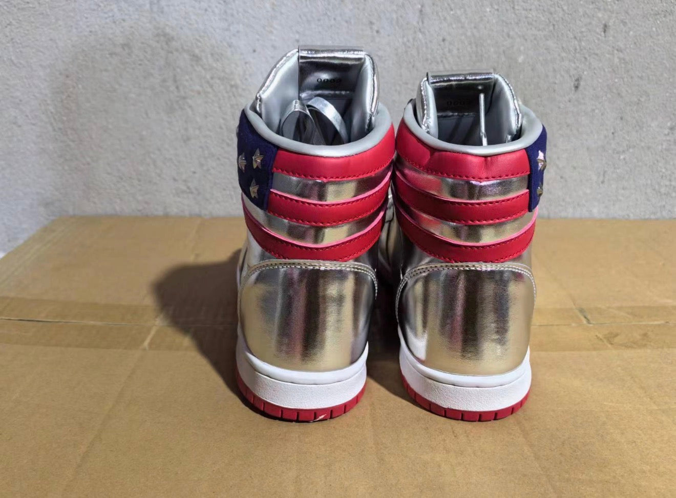 AJ1 AIR JORDAN 1 HIGH (WOMEN)