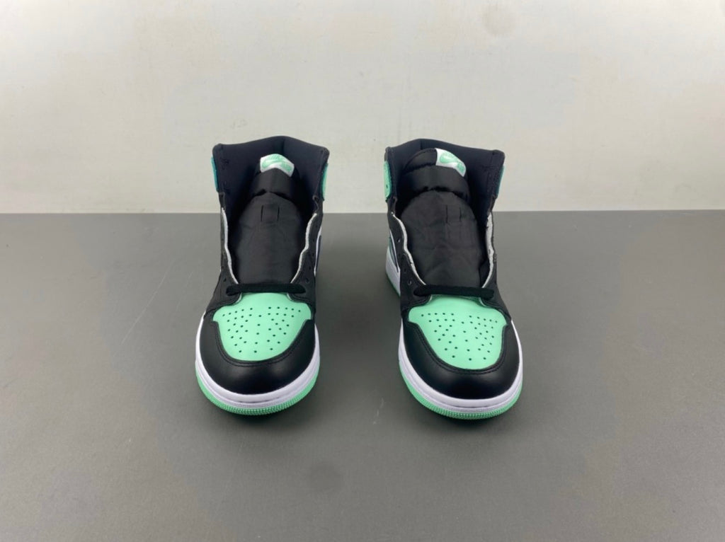 AJ1 AIR JORDAN 1 HIGH (WOMEN)