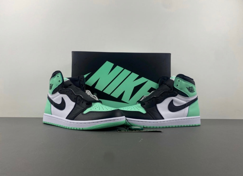 AJ1 AIR JORDAN 1 HIGH (WOMEN)