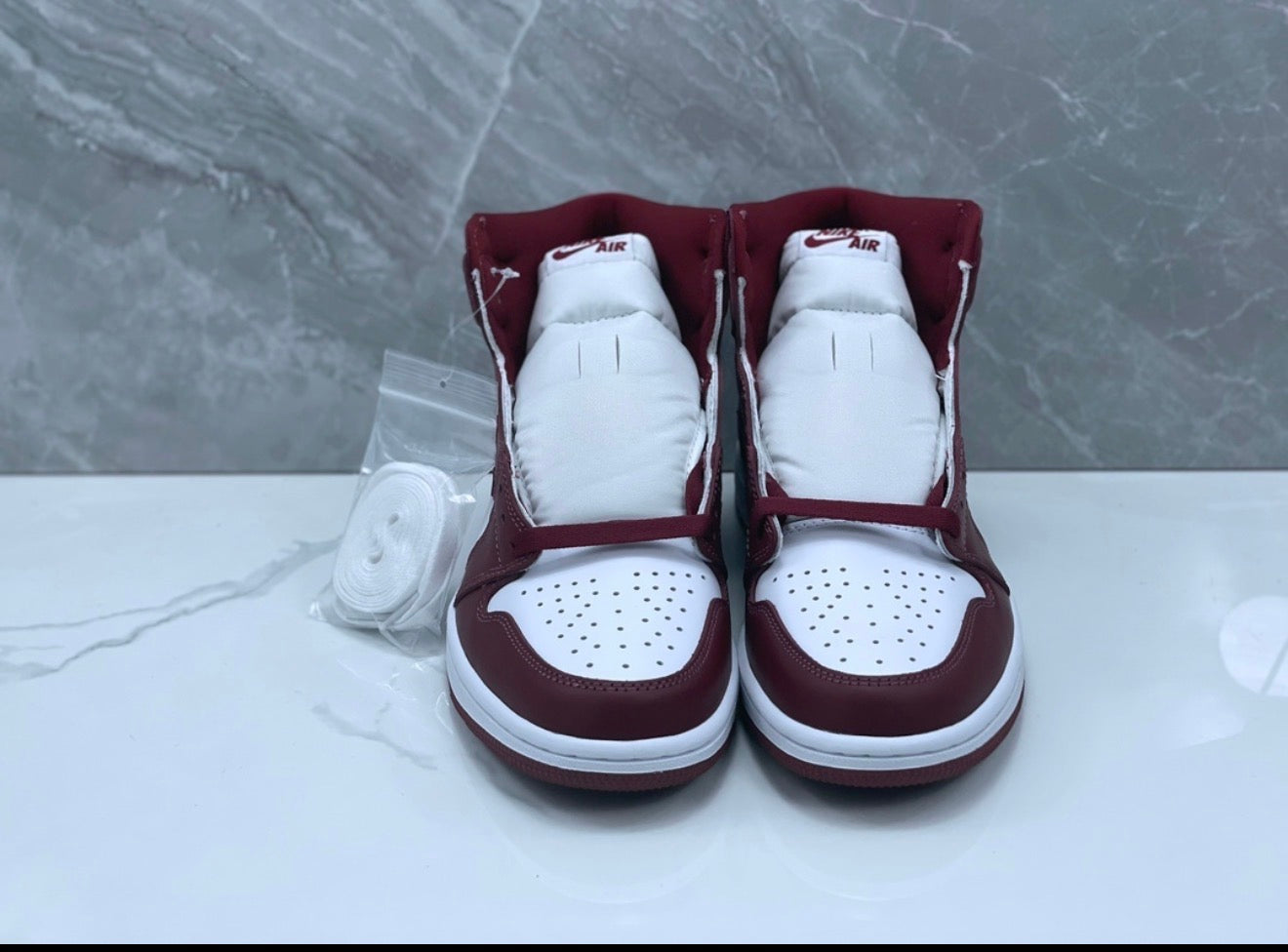 AJ1 AIR JORDAN 1 HIGH (WOMEN)