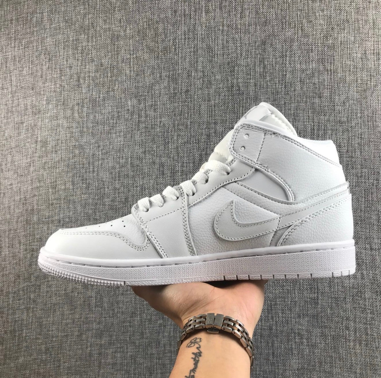 AJ1 AIR JORDAN 1 HIGH (WOMEN)